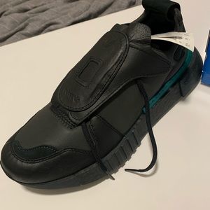 Adidas mens futurepacer